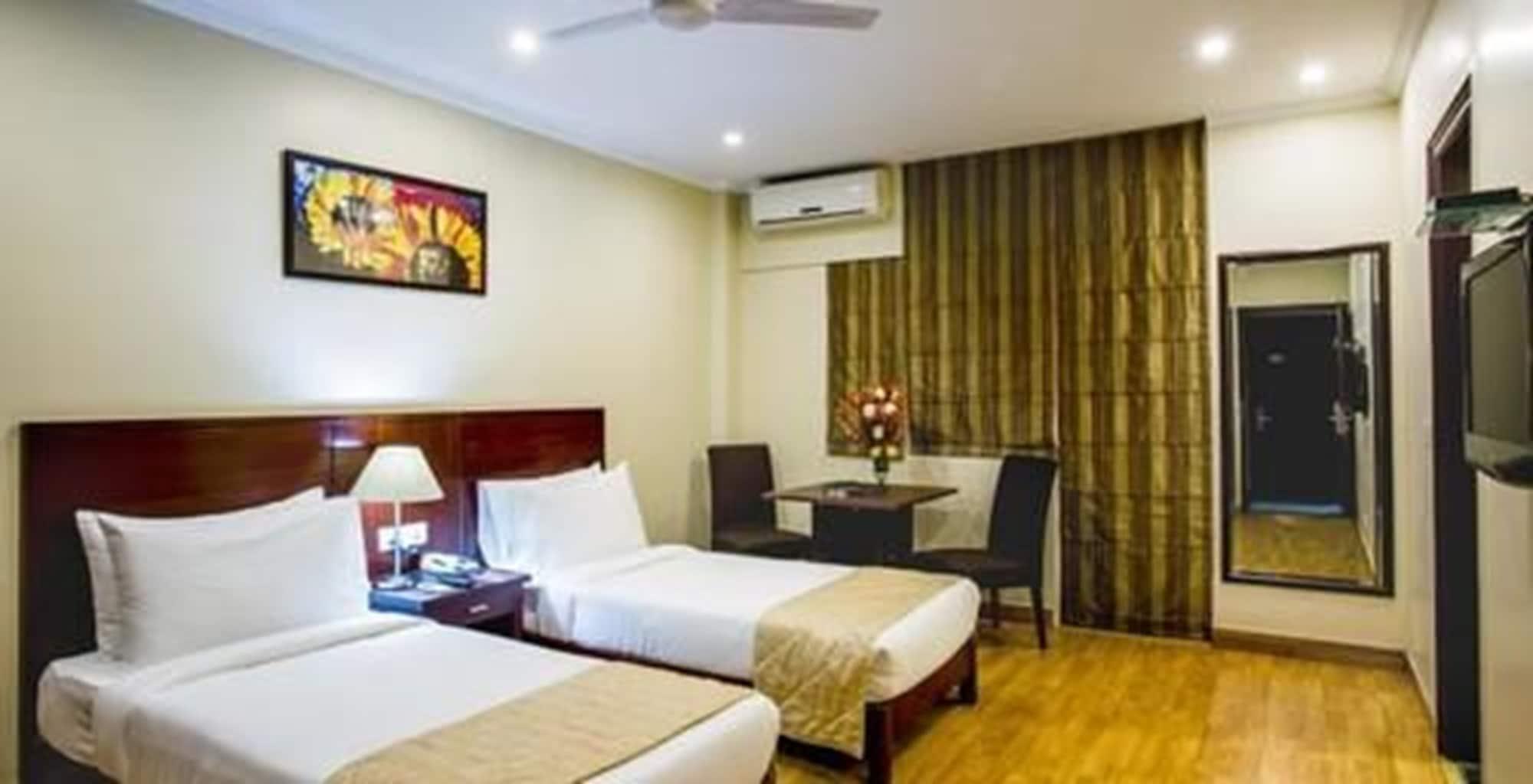 Clarks Inn Nehru Place Nowe Delhi Zewnętrze zdjęcie