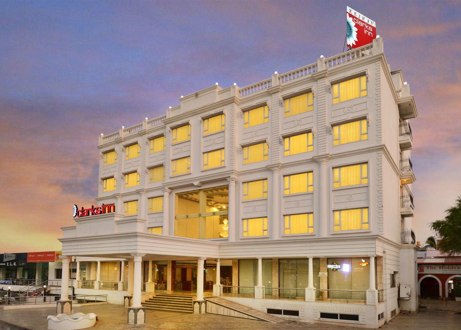Clarks Inn Nehru Place Nowe Delhi Zewnętrze zdjęcie