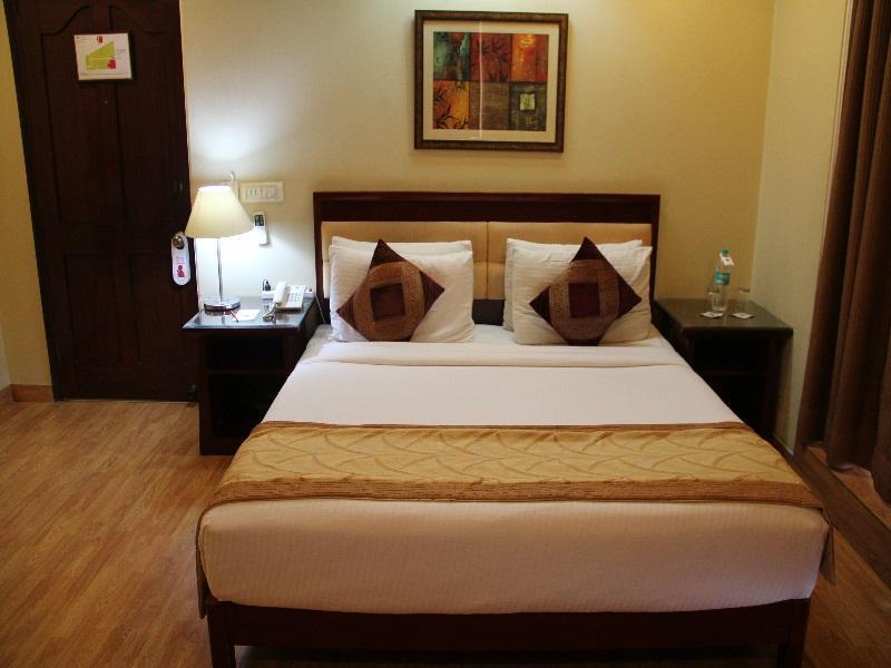 Clarks Inn Nehru Place Nowe Delhi Zewnętrze zdjęcie